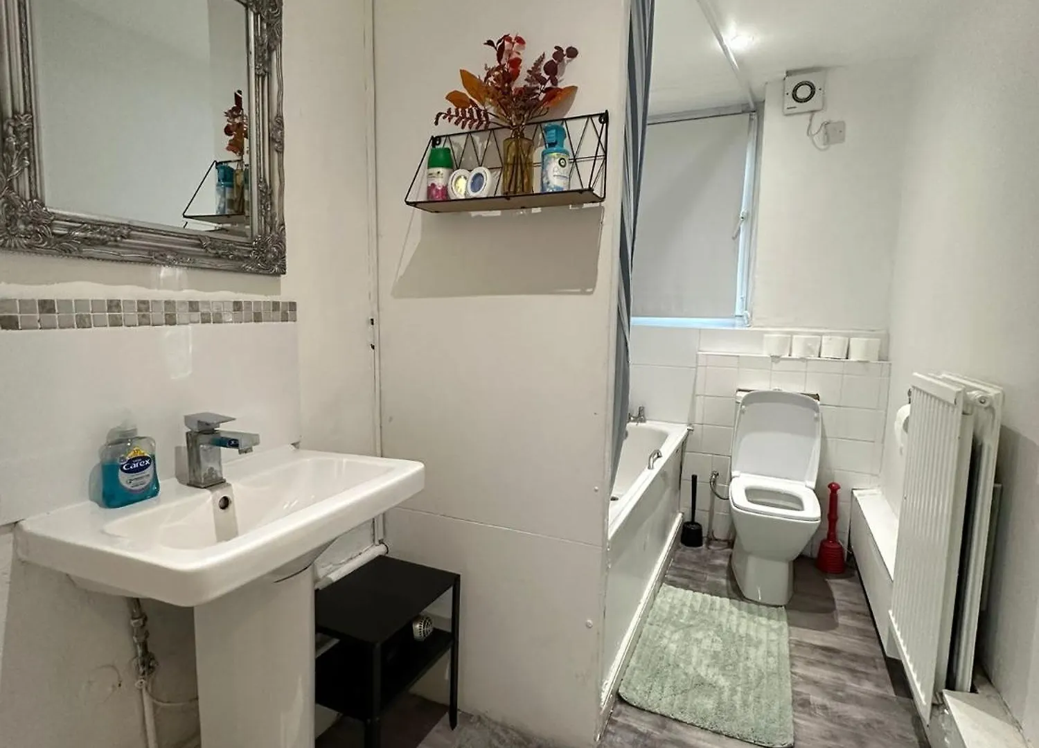 Lovely Spacious 2 Bedroom Flat In Bethnal Green, 3Mins Away From Station Londen 0*,  Verenigd Koninkrijk