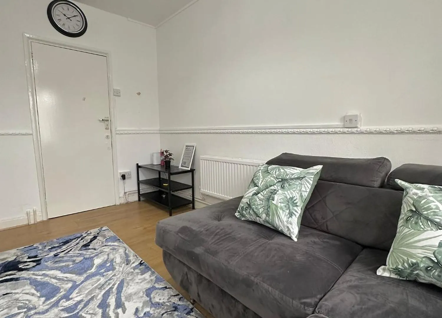 Lovely Spacious 2 Bedroom Flat In Bethnal Green, 3Mins Away From Station Londen Verenigd Koninkrijk