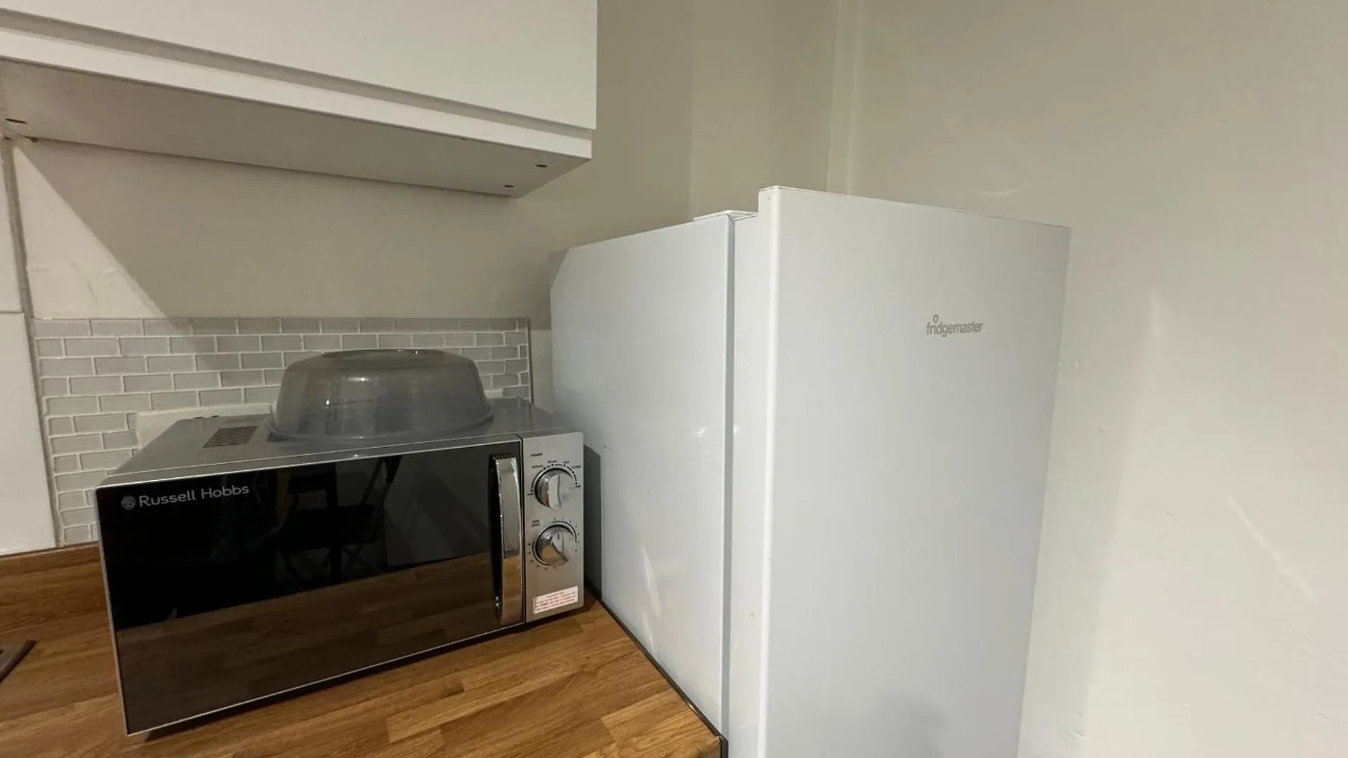 Lovely Spacious 2 Bedroom Flat In Bethnal Green, 3Mins Away From Station Londen 0*,  Verenigd Koninkrijk
